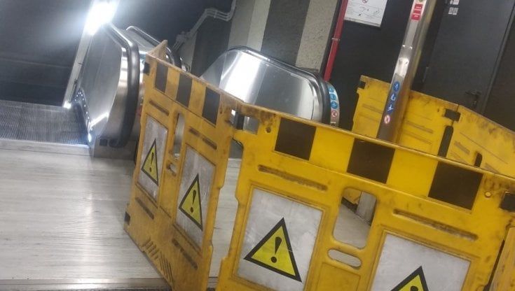 Castro Pretorio, si ferma  la nuova scala mobile della stazione appena riaperta. Atac: "Manutenzione preventiva"