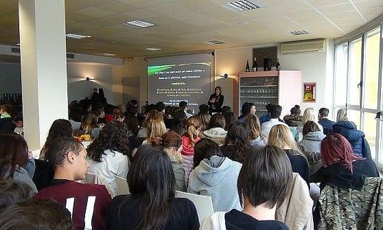 Bere consapevole, la cultura del vino dentro e fuori le aule
