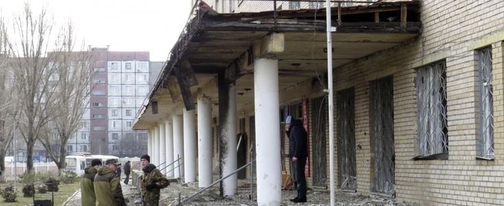 Ucraina, colpito ospedale a Donetsk: morti e feriti. Poroshenko: "Usa ci invieranno armi"