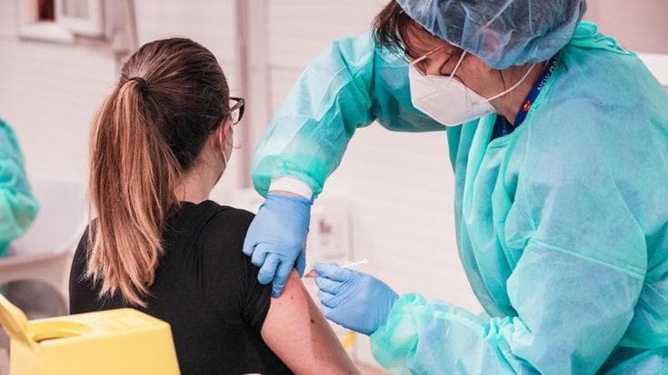 Covid, la vaccinazione non decolla: solo 350 mila dosi somministrate