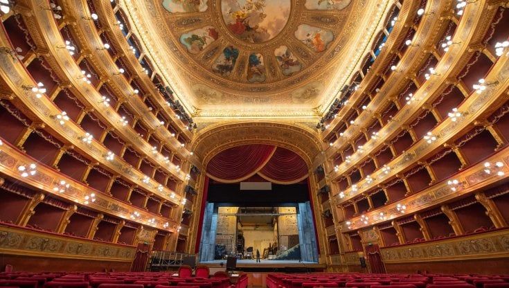 Il Massimo al verde, il Comune paralizzato. E sul palco si aggira lo spettro dello stop