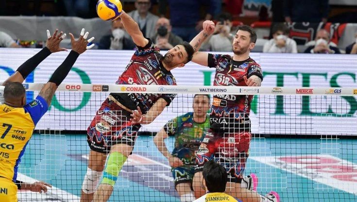 Volley, semifinale playoff scudetto: Ngapeth trascina Modena, Perugia ko in gara-1