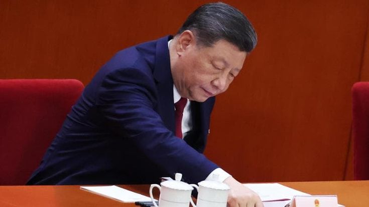 Pechino chiude alla proposta di Trump sulla flotta a Hormuz: il distacco strategico della Cina