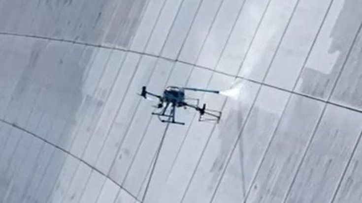 Il drone spazzino pulisce la stazione: “Meno tempo, nessun rischio per i lavoratori”