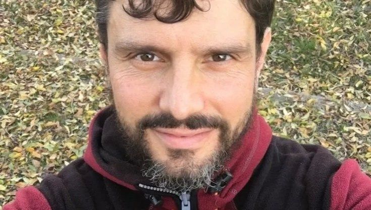 Mantova, Fiano (Pd) contro il prof Mortara, irriducibile no mask cacciato anche dalla chiesa: "Il ministro intervenga"