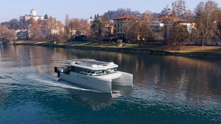 Tra un anno sul Po i nuovi battelli: tutto pronto per turisti, ciclisti e anche per gli sposi