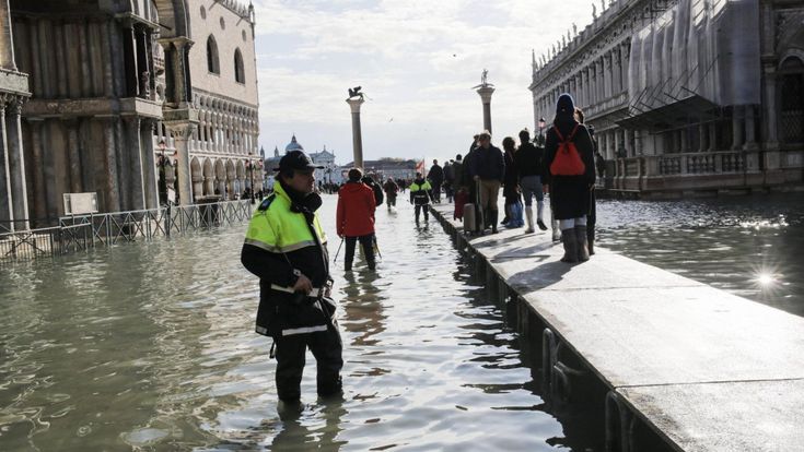 Venezia come Notre-Dame, il mondo deve aiutarla