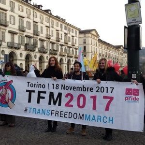 Trans, cambio di sesso e di nome in una volta sola: sconfitta la burocrazia