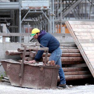 Edilizia: le imprese vedono rosa, "ma la strada della ripresa è ancora in salita"