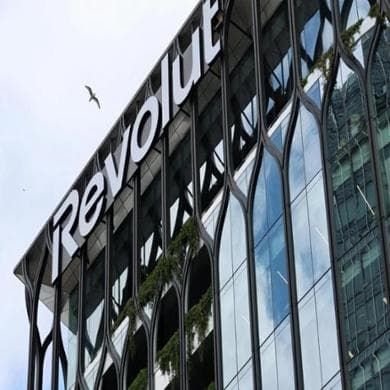 Revolut, l’attacco con la vera mail governativa: perché l’impatto potrebbe essere più ampio
