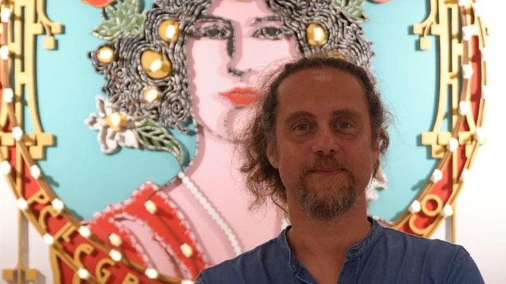 Le donne iconiche e interattive di Pellegrino