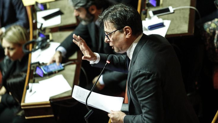 Ugo Grassi, ex 5Stelle: “Conte mi convoca e chiede: vuoi qualche incarico?”. Palazzo Chigi: fatti del passato