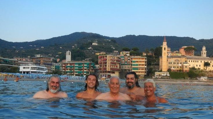 Michele Pizzo, figlio del “Caimano” Eraldo Pizzo: “Mio padre ha imparato a nuotare per caso in mare. I treni facevano fermate straordinarie a Recco per la squadra dei campioni di pallanuoto”