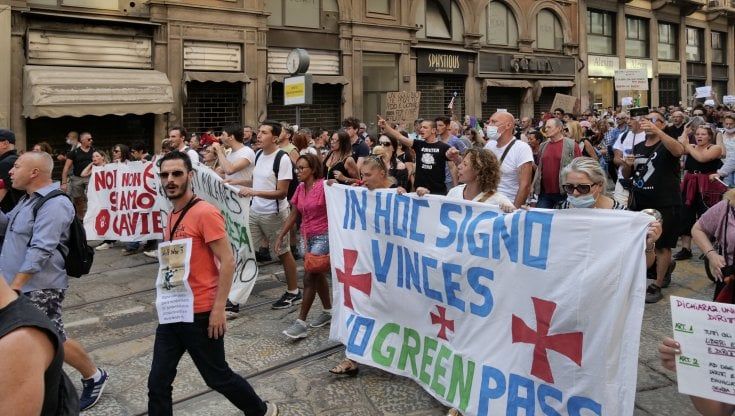 L'internazionale di destra che cavalca i movimenti No Vax