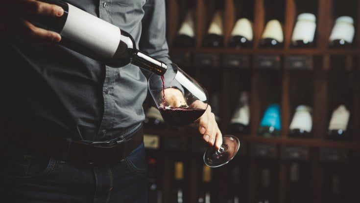 La crisi energetica e l’inflazione non fermano il mercato dei vini di pregi italiani: valore cresciuto del 15,4% nell'ultimo anno