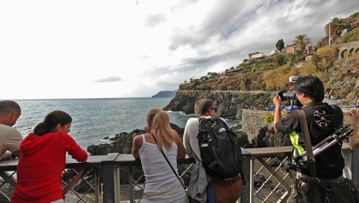 Maggiani: “Cinque Terre trattate come Disneyland. Non vi stupite dell’assedio dei turisti”
