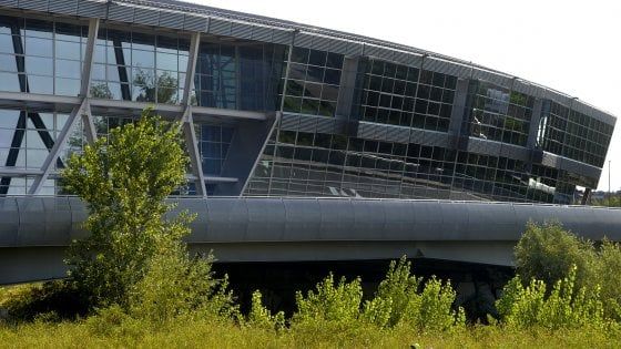 "Ponte Nord, danno erariale": Pizzarotti denunciato. Il sindaco: "Pensano di farmi paura"