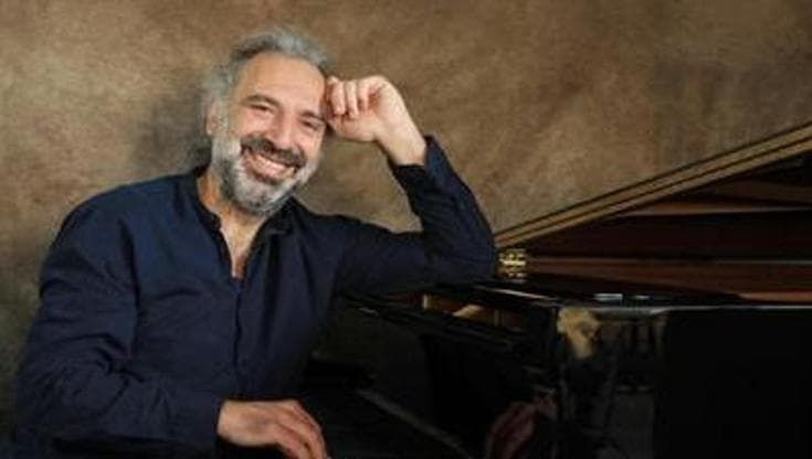 Stefano Bollani al Rouge et Noir per presentare “Tutta vita”