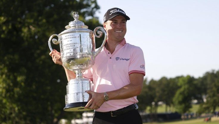 Golf, batticuore Justin Thomas: vince ai playoff il Pga Championship 