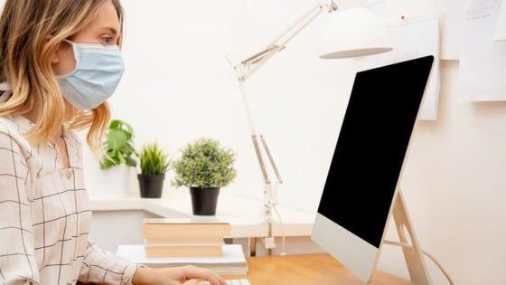 La percezione del rischio scende più lentamente dei contagi