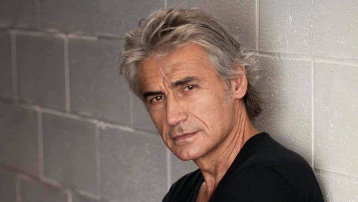 Il numero perfetto di Ligabue è il '7': ecco il nuovo disco. E non solo
