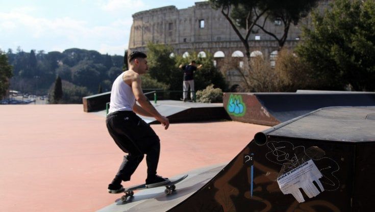 All'ombra del Colosseo lo spettacolo dello skateboarding (con un occhio a Parigi)