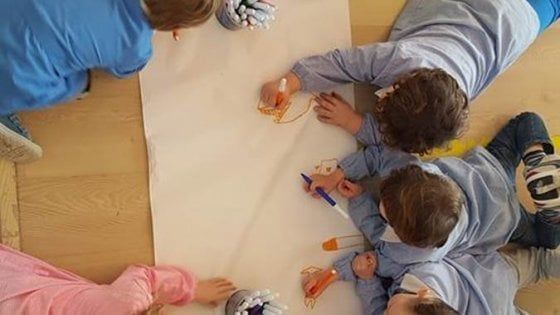 Milano, maestre d'asilo a processo per maltrattamenti: il Comune chiamato in causa sui risarcimenti 