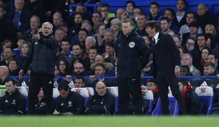 Chelsea-United, Conte e Mourinho a muso duro: li separa il quarto uomo