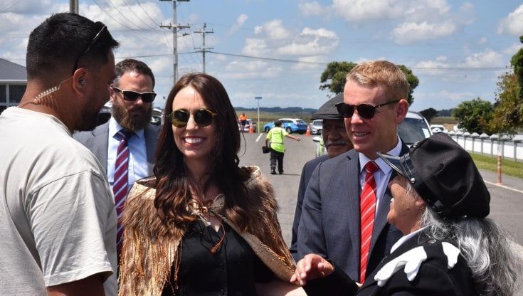 L'ultima uscita da premier di Jacinda Ardern e l'omaggio ai Maori: "Governare è stato un grande privilegio"