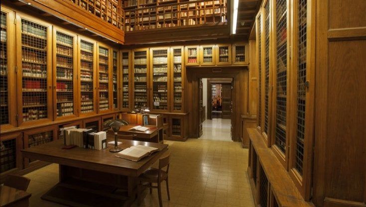 Il Campidoglio vuole sfrattare l'istituto per il Medioevo, la protesta degli storici