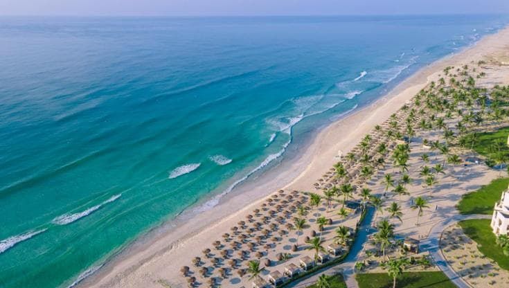 L'Oman tra il relax delle spiagge e i deserti incantati