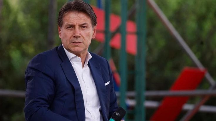 L’estate calda del leader 5S: “Ho scosso l’albero. Alleati sì, ma siamo diversi”