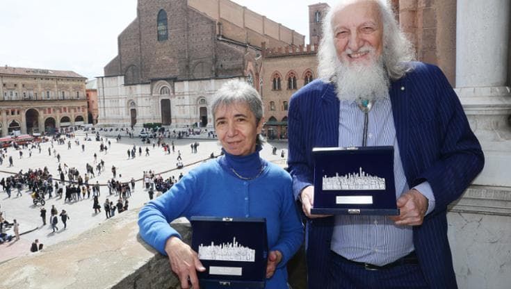 Fulvio De Nigris e Maria Vaccari, la Turrita dedicata al figlio Luca. “Da lassù starai sorridendo”