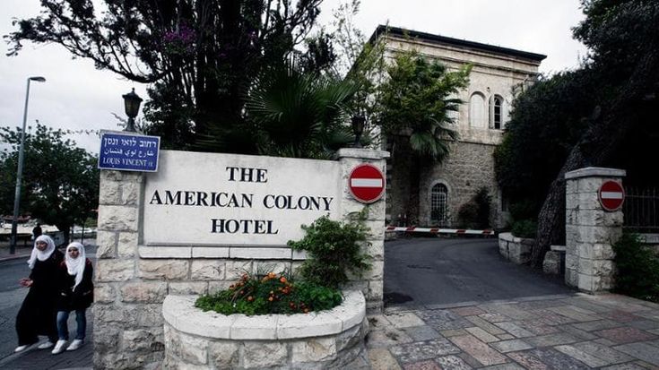American Colony, quell’albergo leggendario che racconta la Storia: il nuovo libro di Alberto Stabile