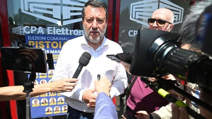 Salvini: “Tutti in ritiro”. Ma Zaia e Giorgetti disertano il meeting