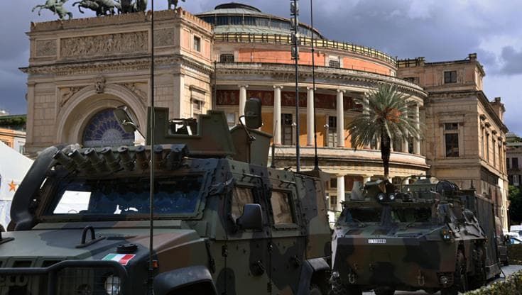 Vertice in prefettura per chiedere lo stop al Villaggio dell’Esercito. Ma l’iniziativa va avanti
