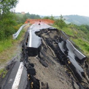 Frane e dissesto, "servono 25 milioni all'anno per salvare la montagna in Emilia-Romagna"