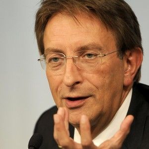 L'Aquila, sindaco Cialente si dimette: "Attacco frontale da mezzi d'informazione"