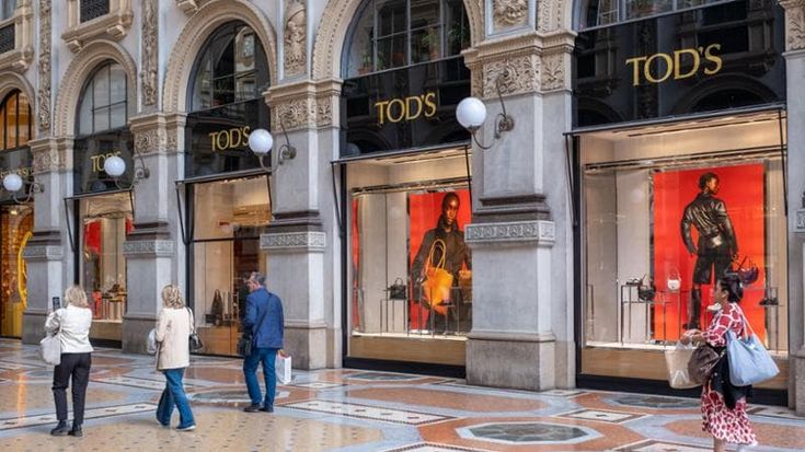 In Galleria arriva Loro Piana al posto di Tod’s: 2,3 milioni di affitto all’anno dopo la rinuncia di Chanel