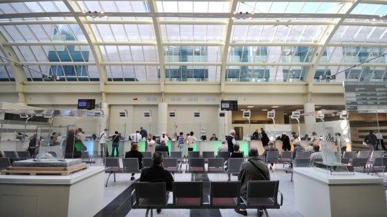 Stipendi, la rimonta dei privati sul pubblico grazie al blocco dei contratti