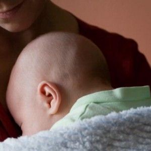 Abbandon&ograve; il figlio neonato, ora lo rivuole