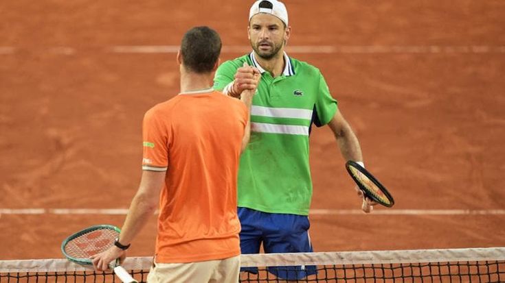 Hurkacz e l’incredibile richiesta a Dimitrov durante il Roland Garros: “Cambiamo l’arbitro?”