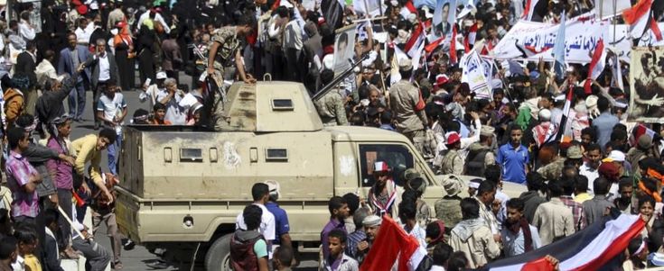Yemen nel caos, paese spaccato. Chiudono le ambasciate, diplomatici in fuga