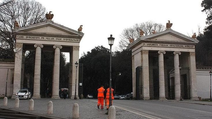 Villa Borghese, i tempietti cambiano inquilini: via i vigili. Arriva la Forestale