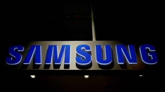 Samsung dimentica le difficoltà con lo shopping: scommette sull'elettronica per auto