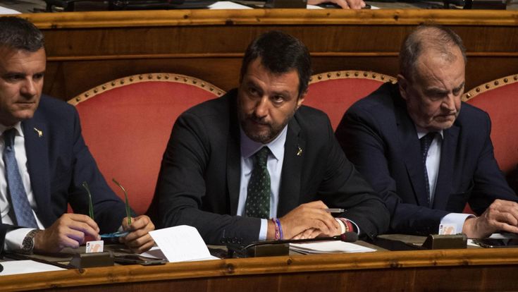 Il flop di Salvini agita la Lega. Fallisce pure l’ultimo bluff