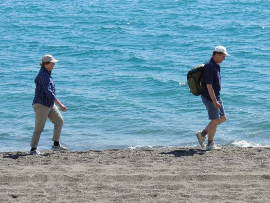 La Merkel prende il sole<br />ai Maronti e alle Petrelle