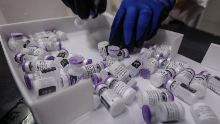 Vaccinazioni anti-Covid: a Parma più di diecimila prenotazioni fra i 55 e i 59 anni 