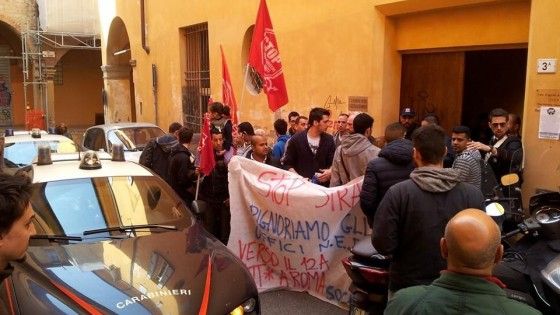 Sfratti, occupato l'ufficio notifiche<br />La procura: "Atto ingeneroso"