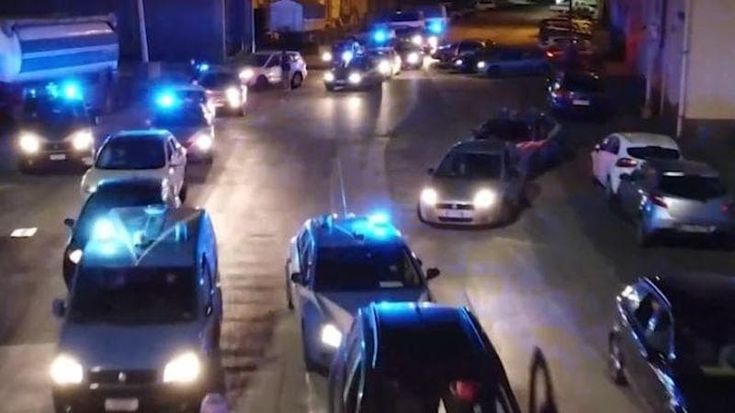 Operazione anti-camorra a Caserta, 20 arresti. Gratteri: “Minori arruolati come carne da macello”